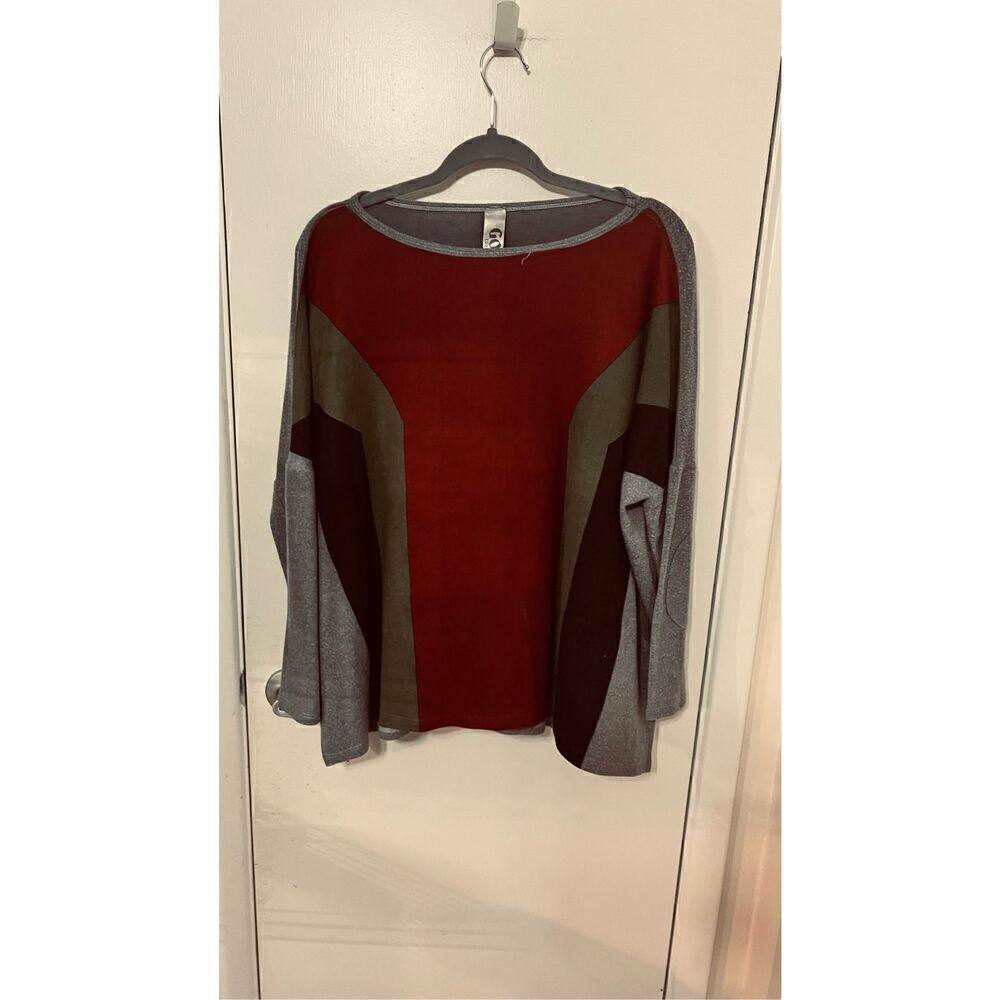 Go Couture Multicolor Sweatshirt Womens Size XL